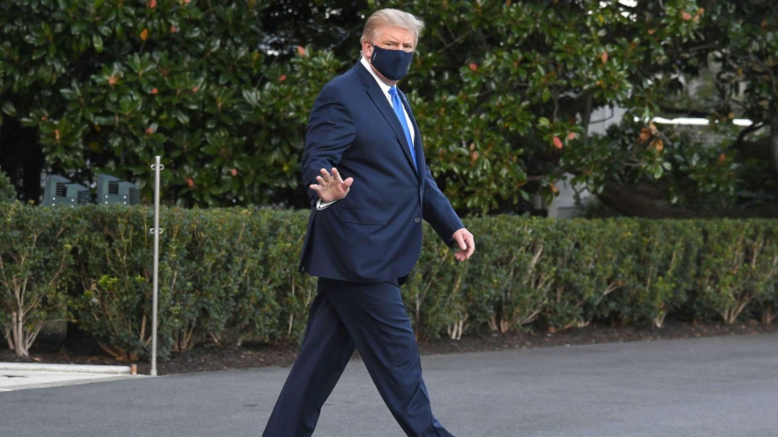 Coronavirus: Trump to defy 'voluntary' advice for Americans to wear masks