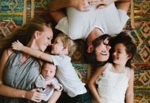 7 Ways You Can Keep Your Family Joyful This Holiday Season