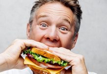 5 Health Risks of Eating Too Fast