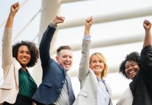 GETTING TO KNOW YOUR COWORKERS IS FUN + EASY WITH THESE 10 TIPS