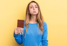 Health Benefits of Dark Chocolate According to a Registered Dietitian